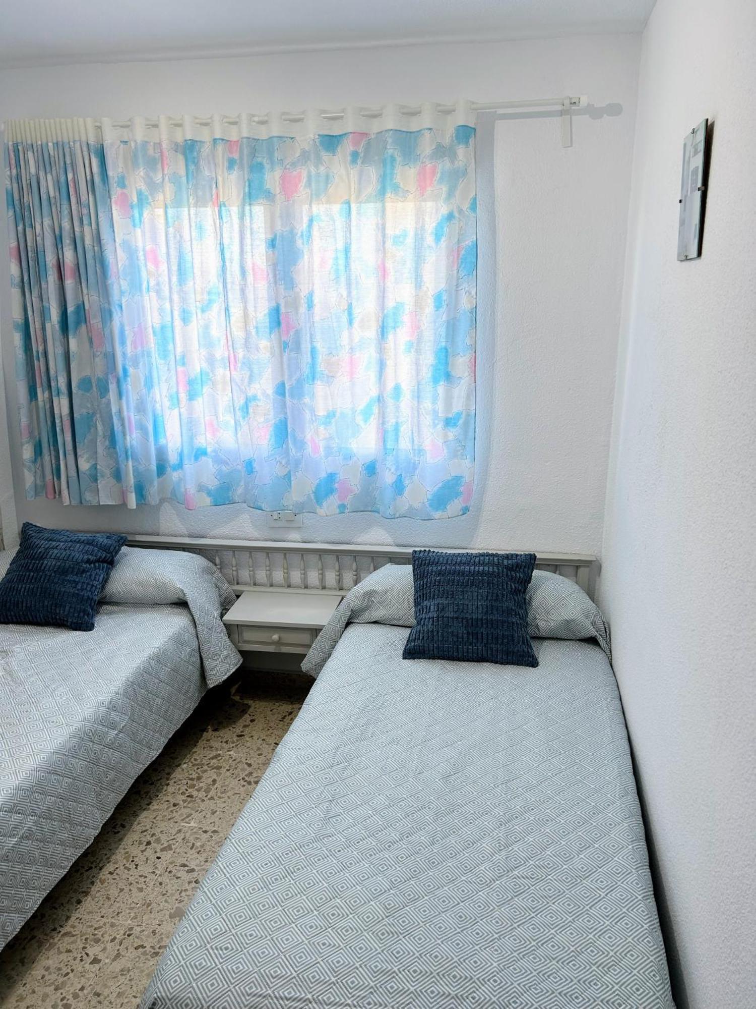 Apartamento Gandia Playa 150M Playa Con Parking Privado Y Piscina Playa de Gandia エクステリア 写真